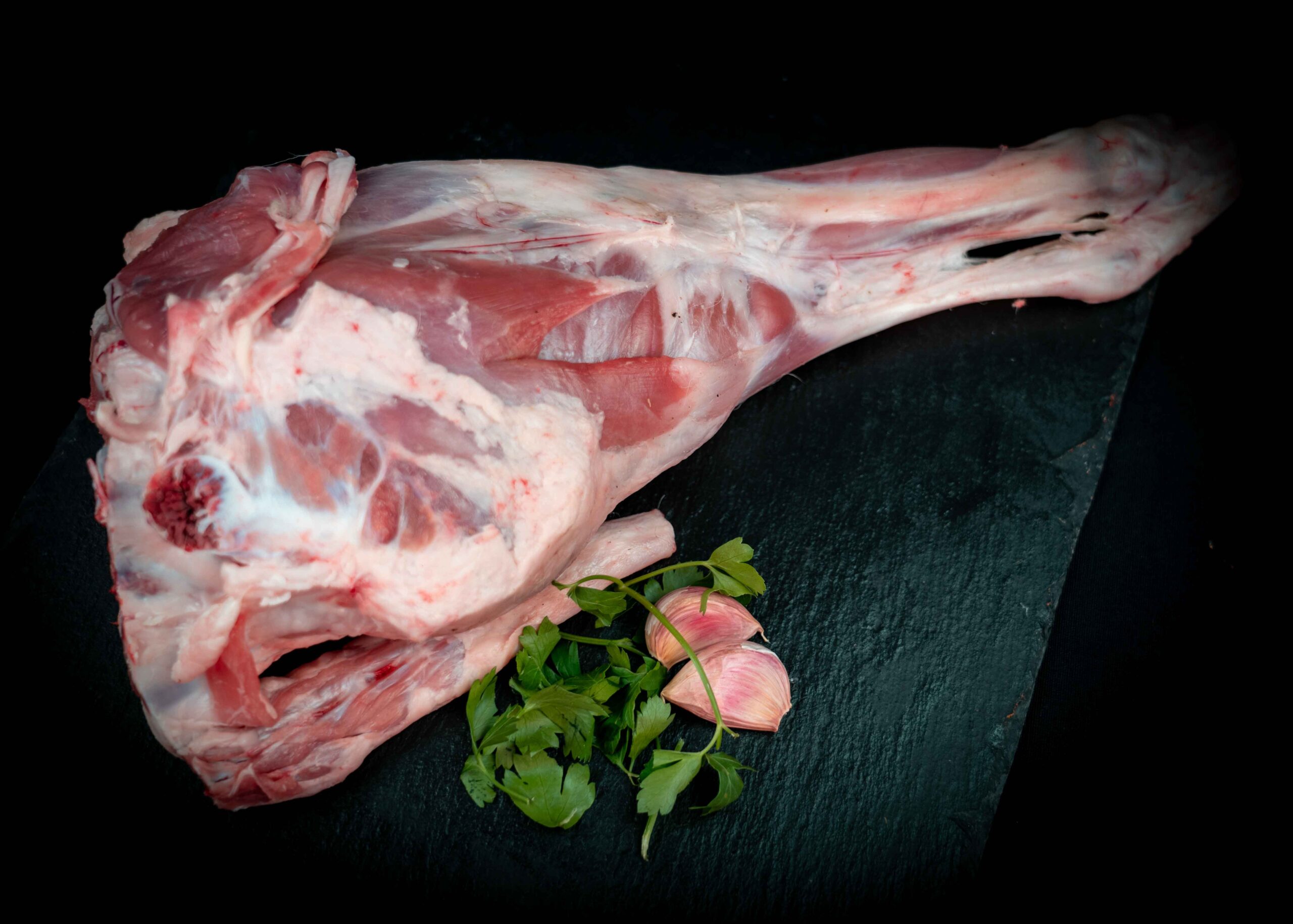 Pierna de cordero recental 1,500 Kg.