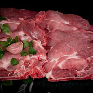 Chuletas de aguja de cerdo 1/2 Kg.