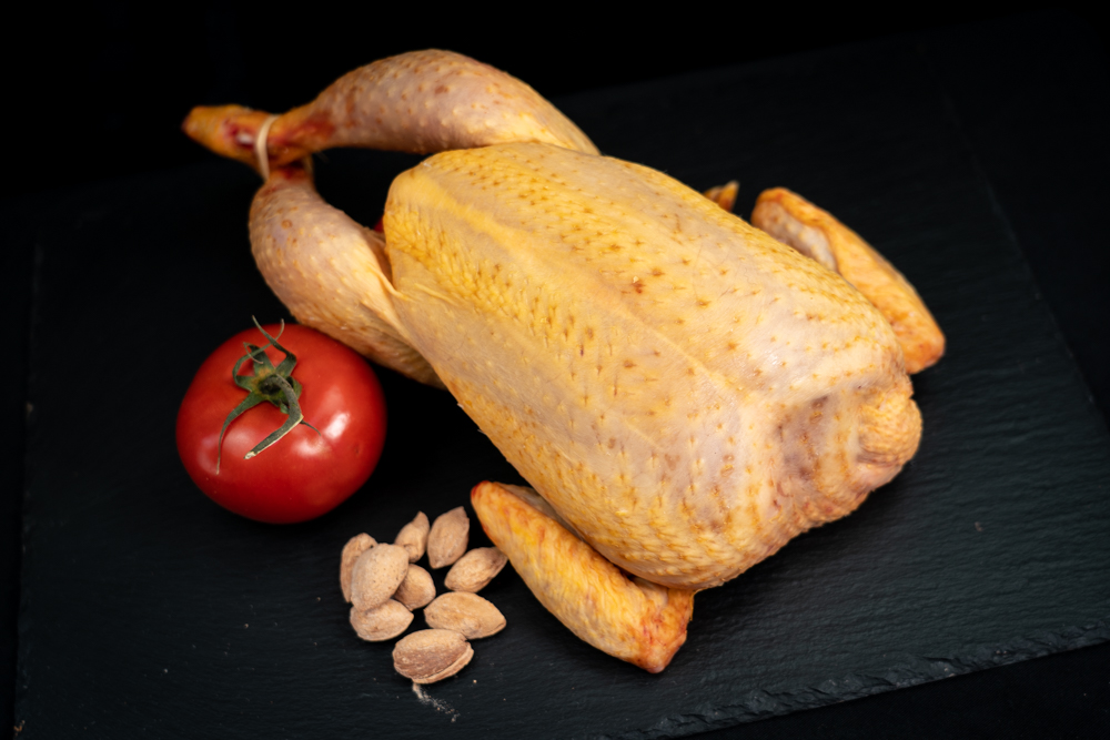 Pollo de corral entero, 2Kg.