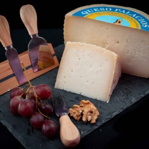 Queso oveja Palacios semicurado 1/2 Kg.