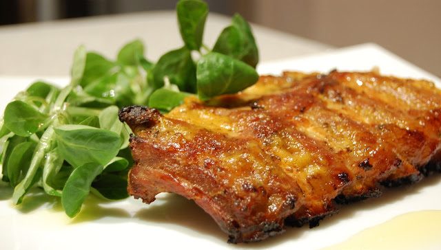 Tira de costilla de cerdo mostaza y miel 1 Kg.