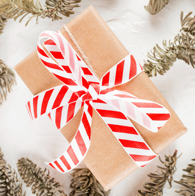 Estuches REGALO con loncheados variados
