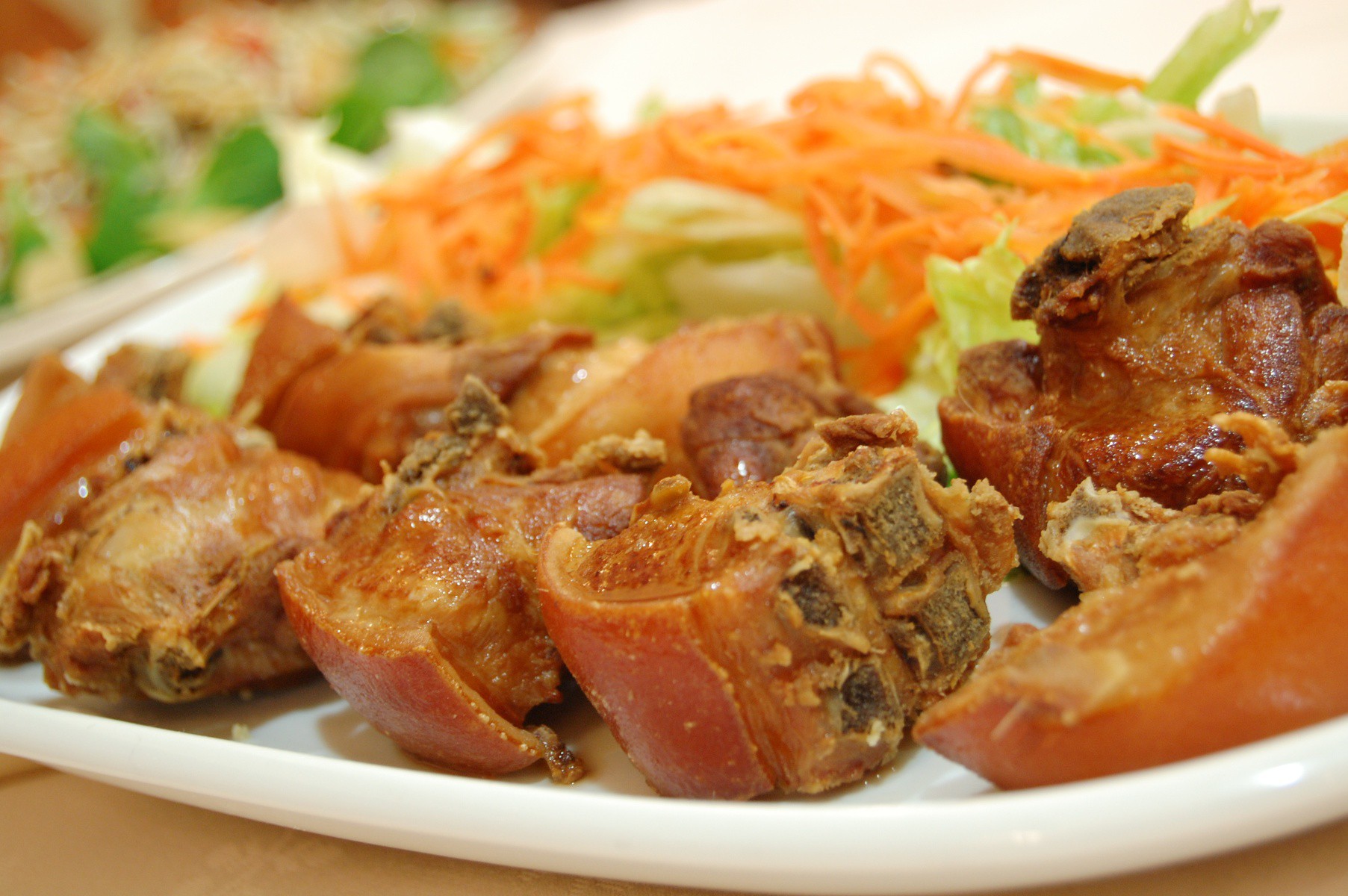 Tostón, Cochinillo al ajillo 1/2 Kg
