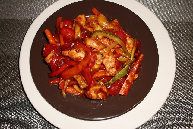 Salteado de pollo barbacoa 1/2 Kg.